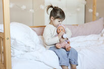 Duża lalka Sara 40cm bobas który je i robi siusiu, zabawka Lillan & Friends - 4